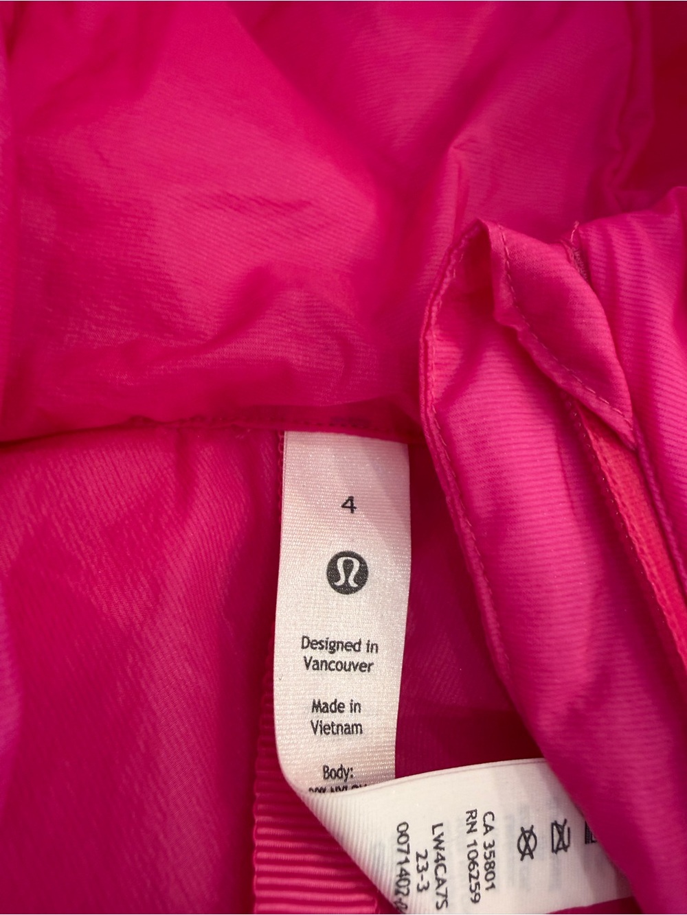 Lululemon Down for It All Jacket
Sonic Pink sz 4 GUC - Picture 4 of 8